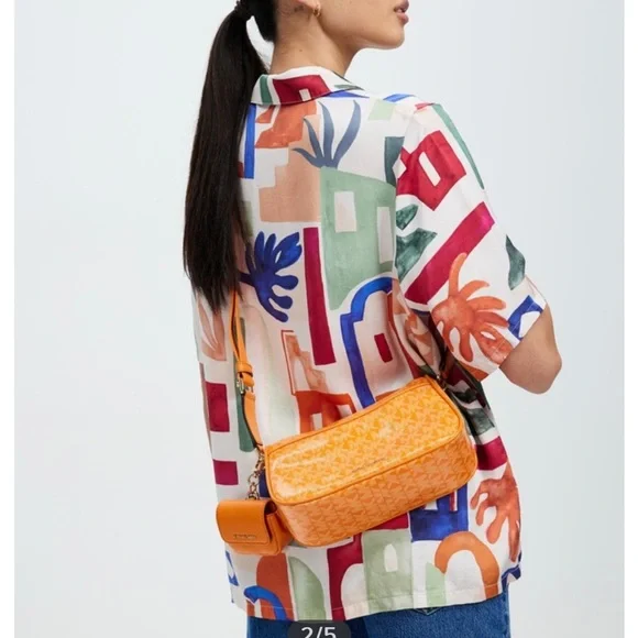 🟡 NWT Michael Kors Crossbody Bag w/ EarPods Case - Picture 5 of 5